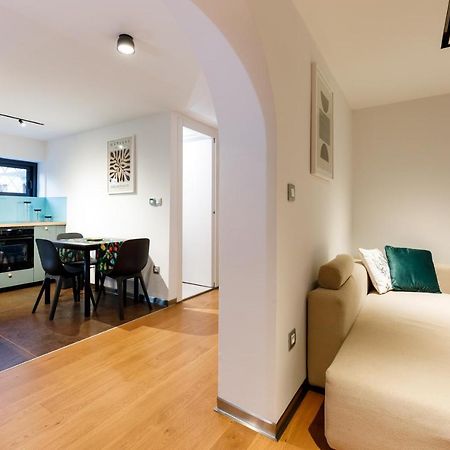 Stylish City Apartment Split Eksteriør billede