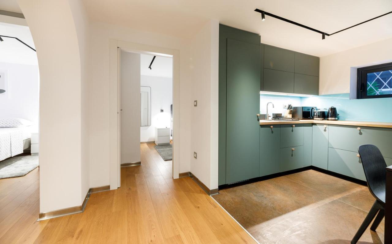 Stylish City Apartment Split Eksteriør billede